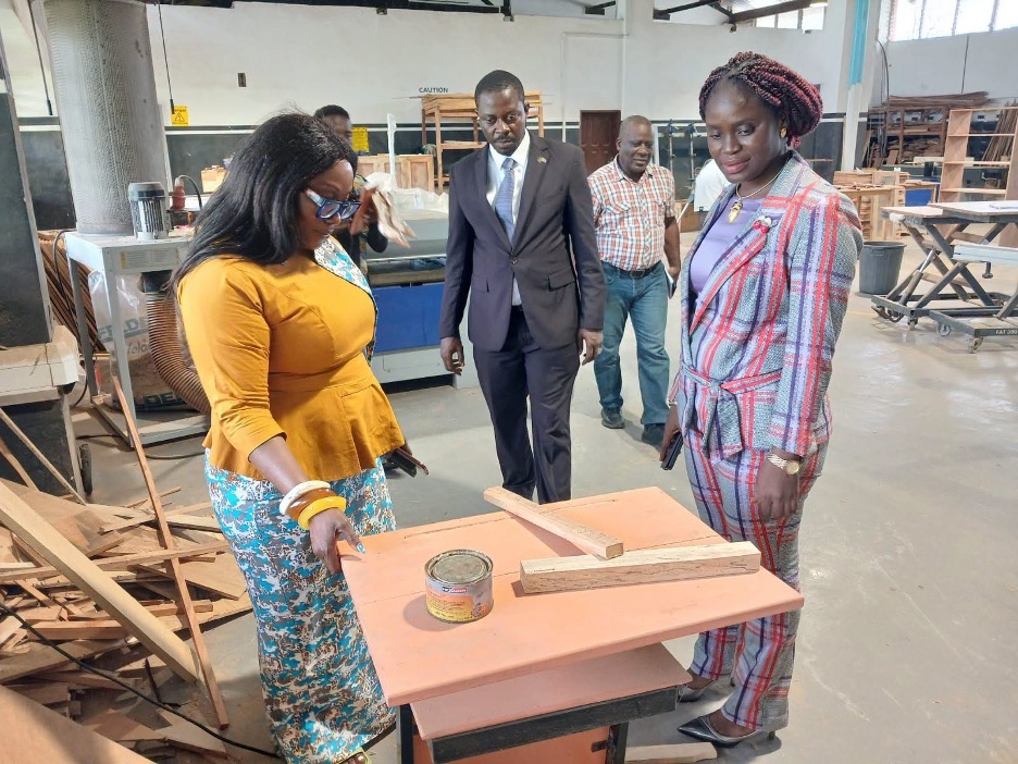 Hon. Jallaqueena Hawa Konneh during her courtesy visit to MVTC